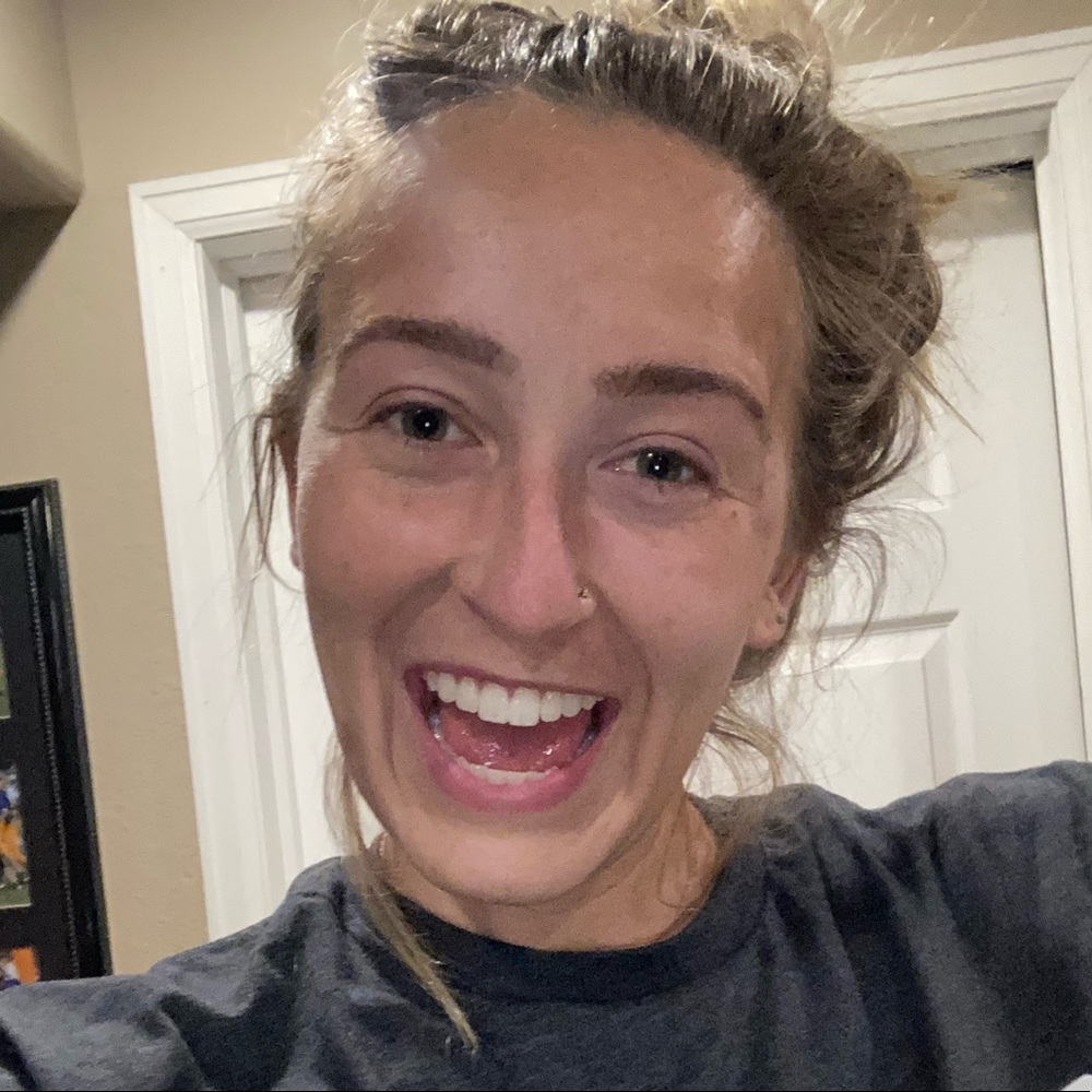 Meet your Posher, Brooke